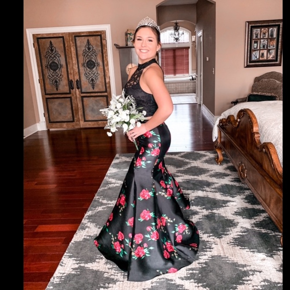 Two piece floral patterned mermaid prom dress